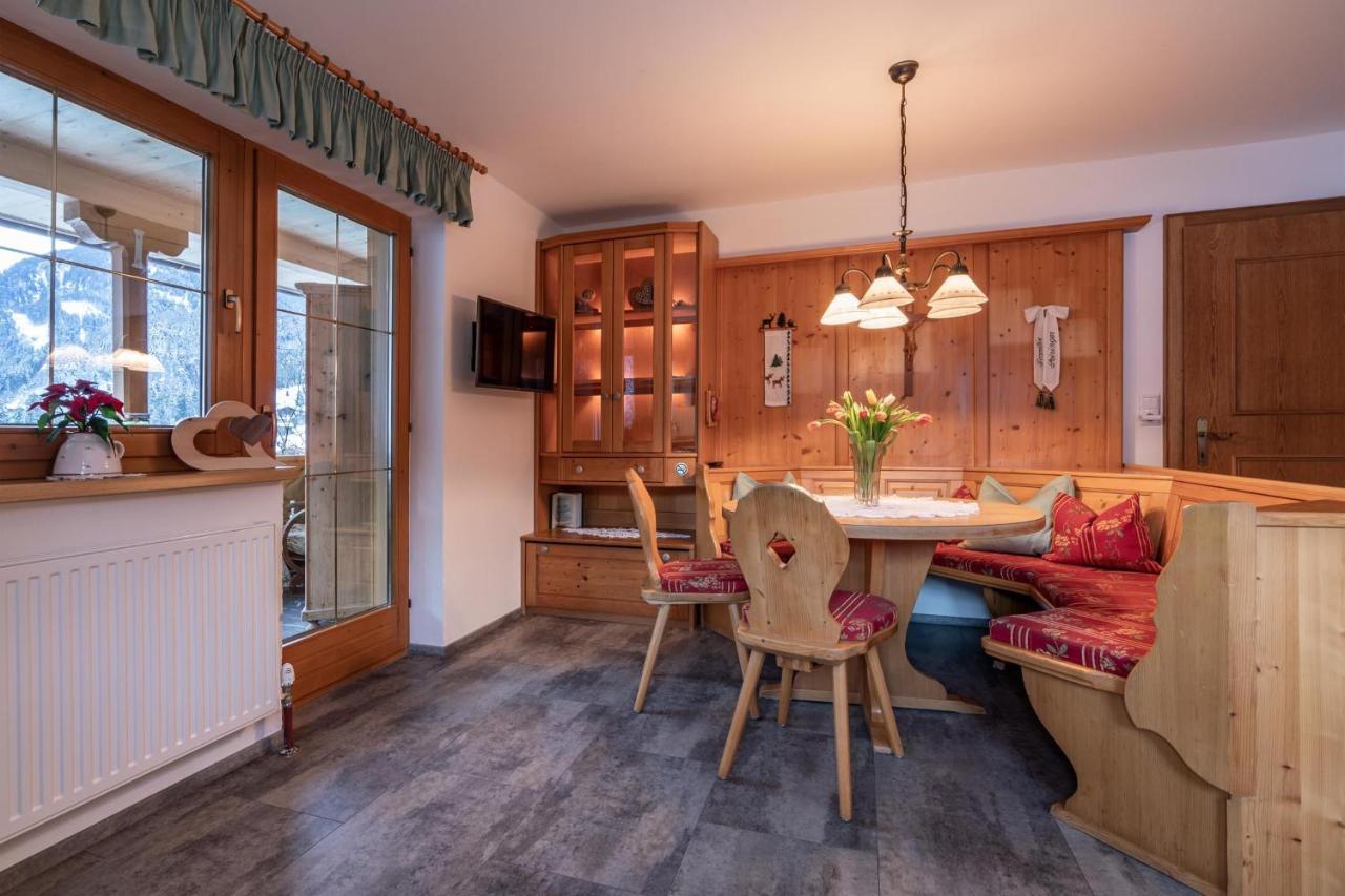 Landhaus Seiringer Apartments Finkenberg Extérieur photo